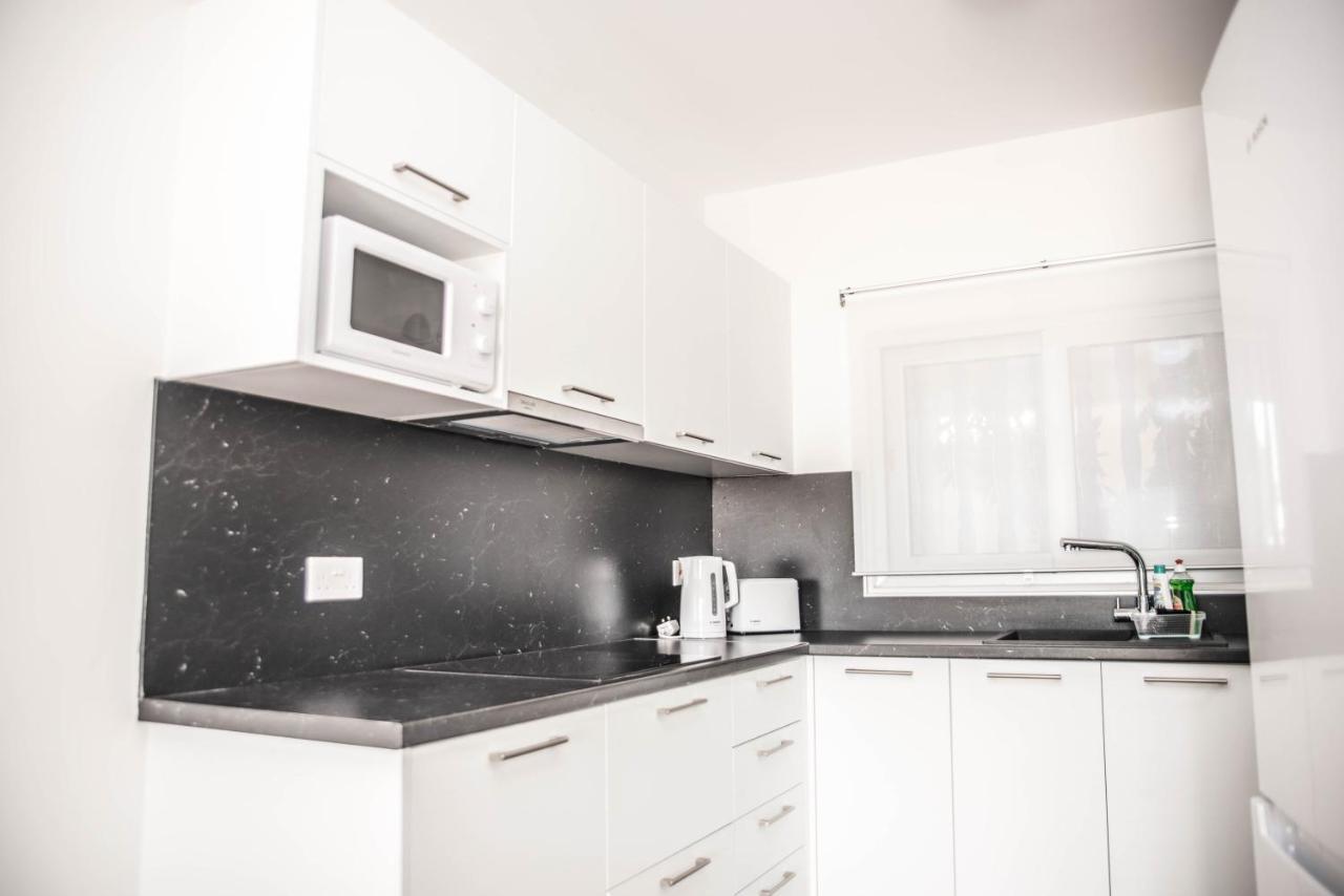 Lovely One Bedroom Apartment With Nice View Kissonerga Exterior foto