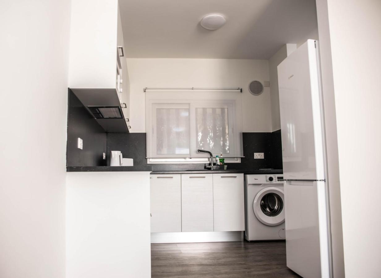 Lovely One Bedroom Apartment With Nice View Kissonerga Exterior foto