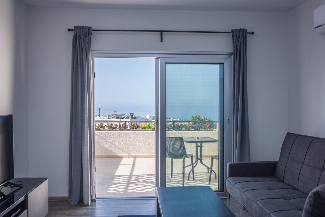 Lovely One Bedroom Apartment With Nice View Kissonerga Exterior foto